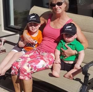 Meet your Posher, Lori